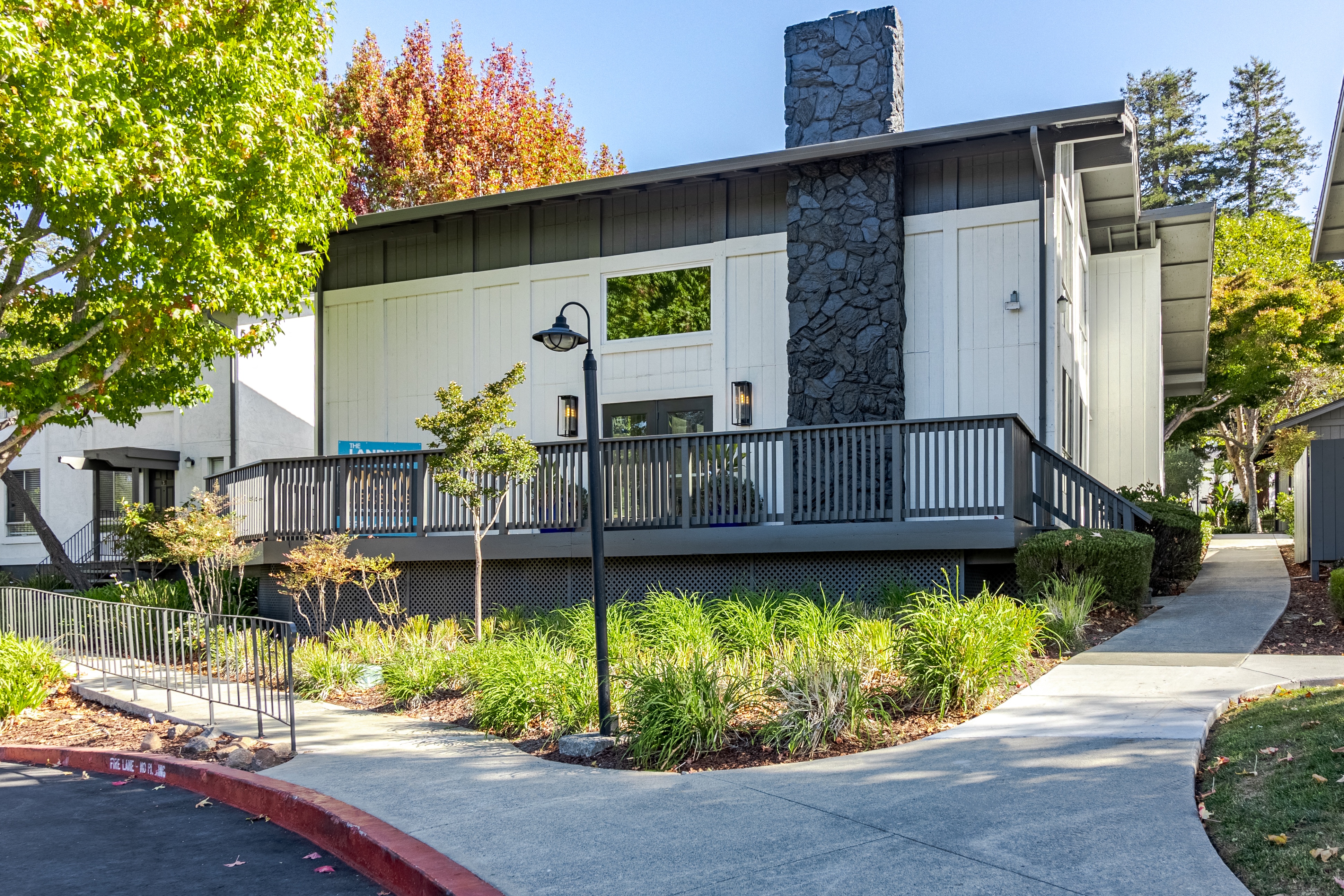 Apartments on Capitola Road · Santa Cruz photo 5